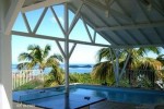 Villas 2 ch. proche plages, avec superbe vue mer et piscine